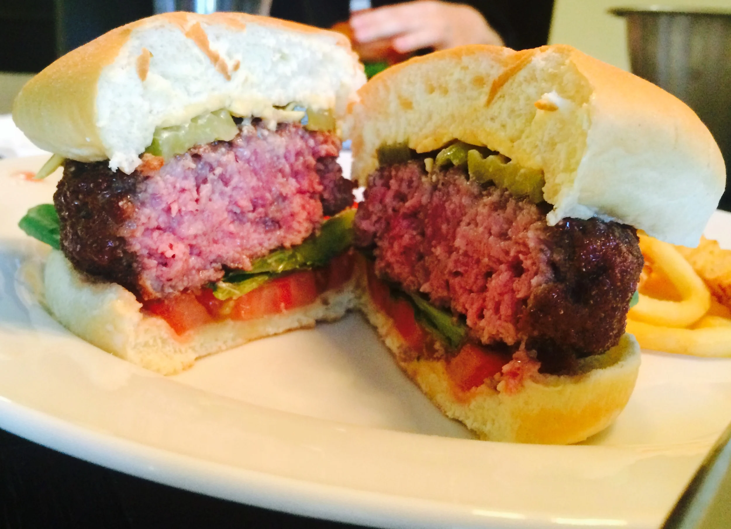 SOUS VIDE HAMBURGER from Modernist Cuisine