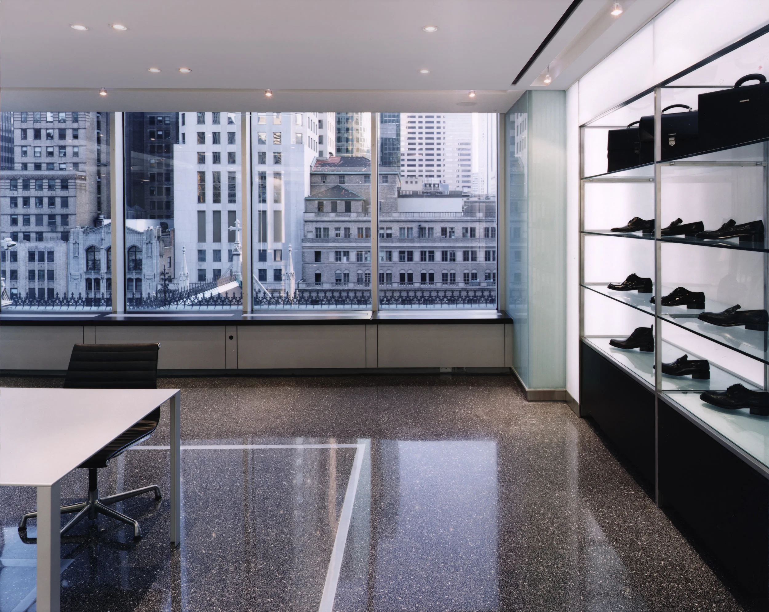 VERSACE SHOWROOM