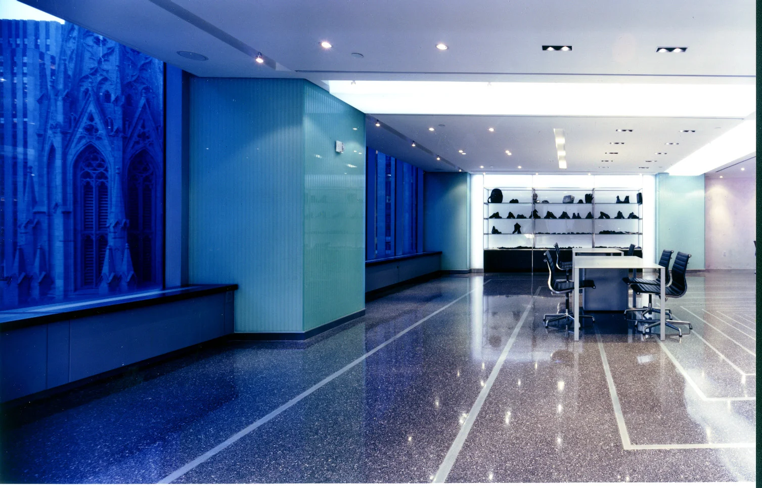 VERSACE SHOWROOM