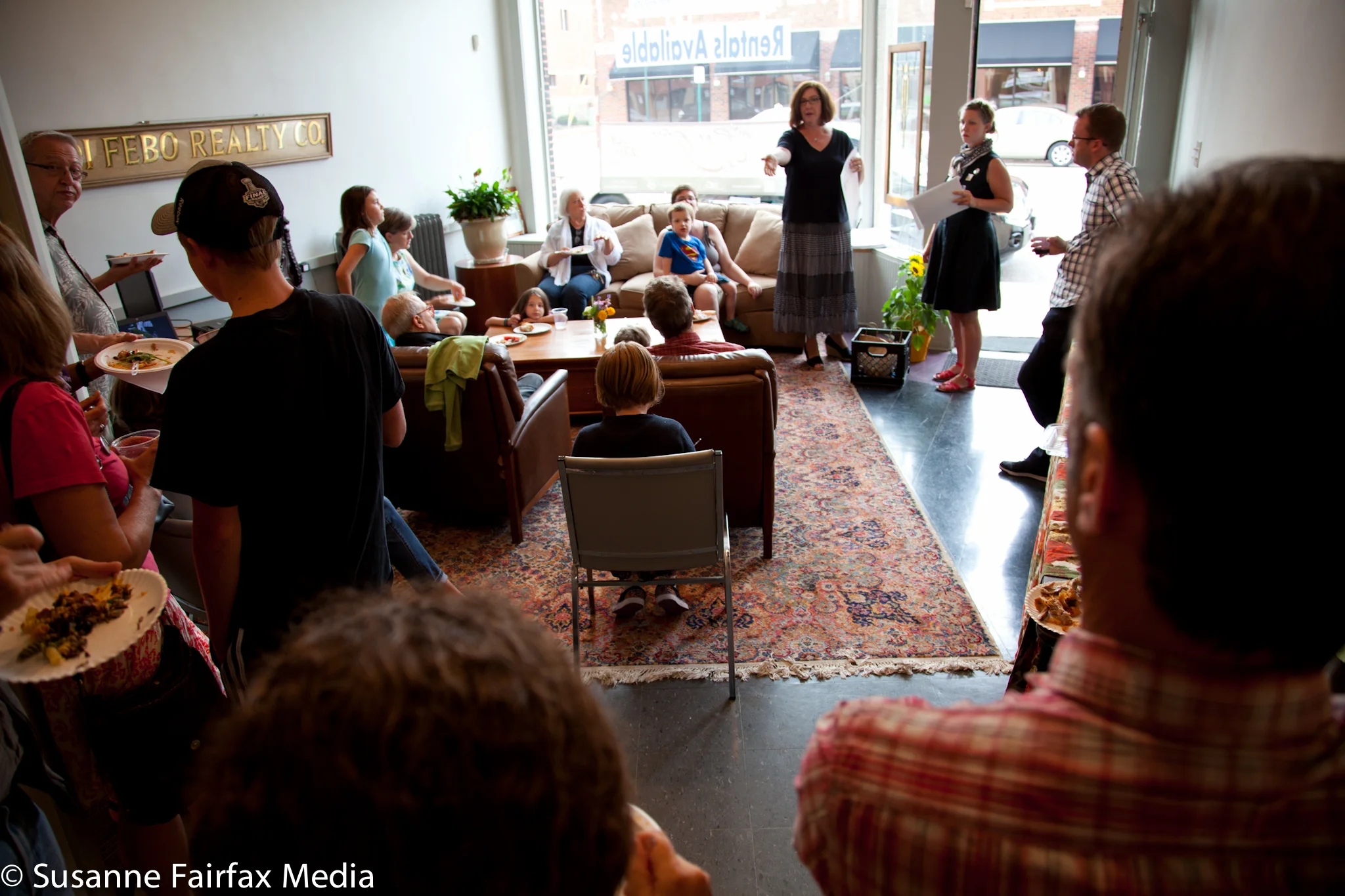 20130726_Edible_Garden_Tour_Potluck_Meeting_LR_96jpeg-0567.jpg