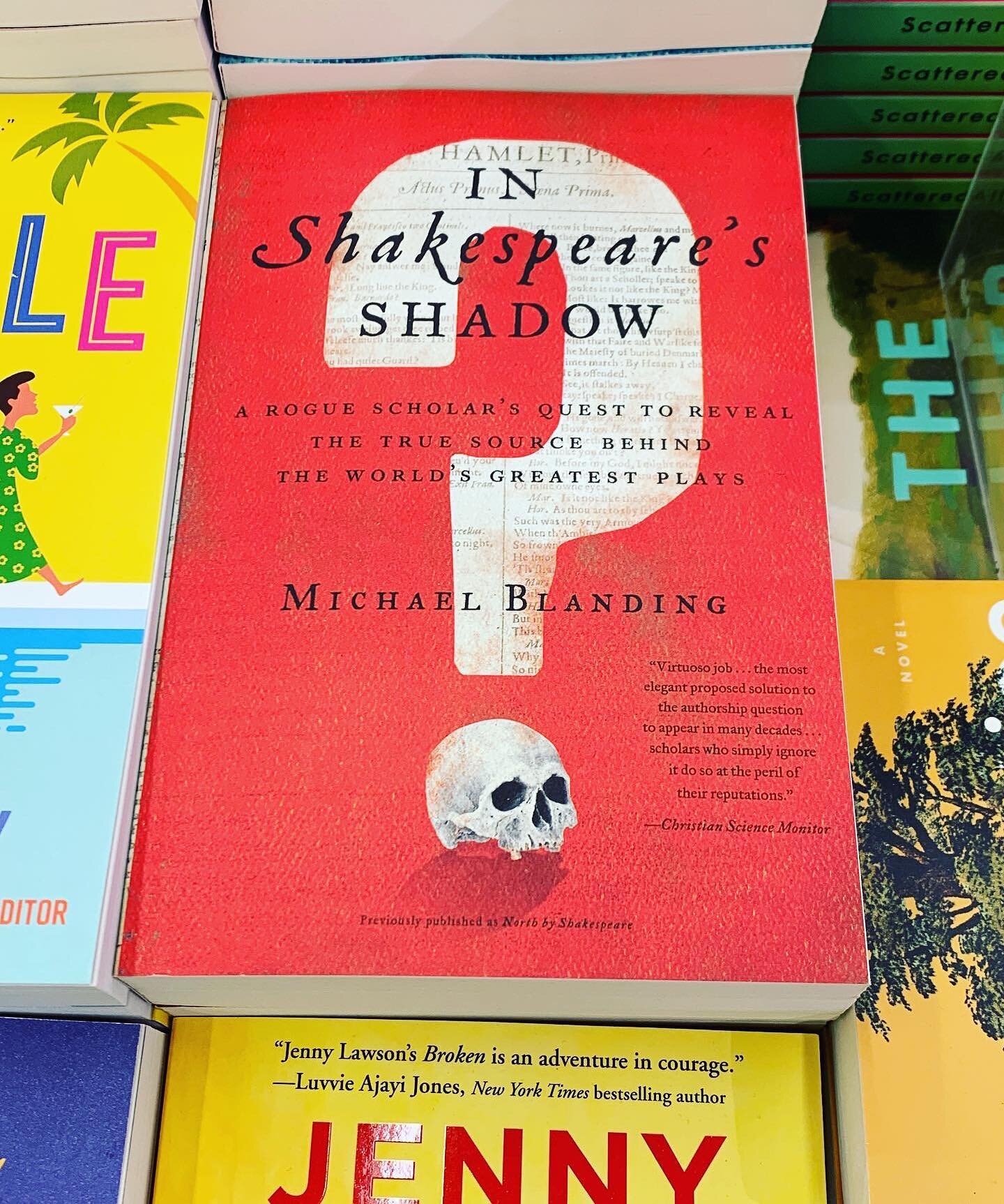 There&rsquo;s no better feeling than seeing your new book prominently displayed at your favorite indie bookstore. Thanks @brooklinebooksmith!
&hellip;
#brooklinebooksmith #hachettebooks #newbook #InShakespearesShadow 
#Shakespeare #ThomasNorth #indie