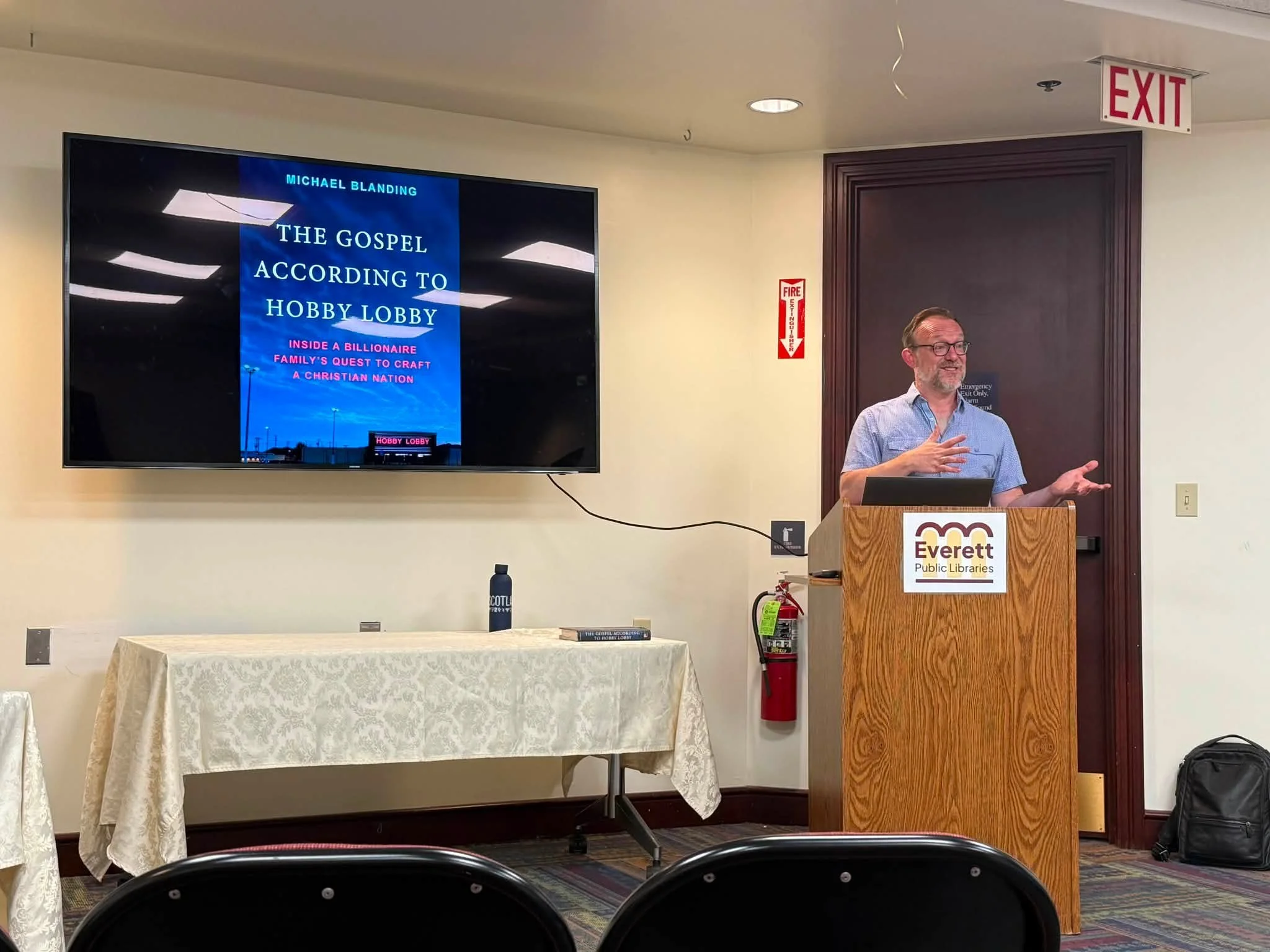 Had a great time giving a book talk at the gorgeous Everett Public Library&mdash; especially because I got to see a dear old friend. Thanks Stacey Forsyth for coming to my presentation!
