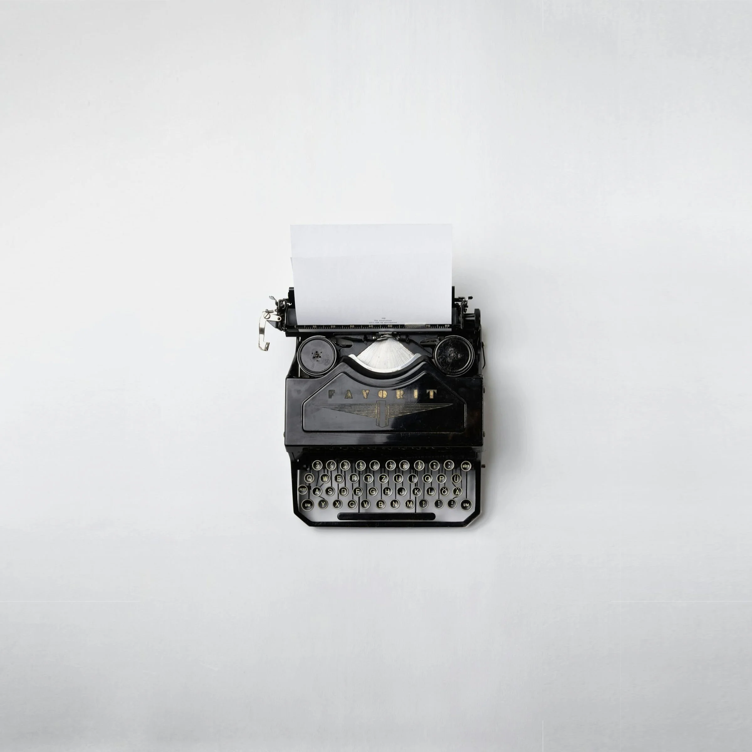 typewriter2.jpg
