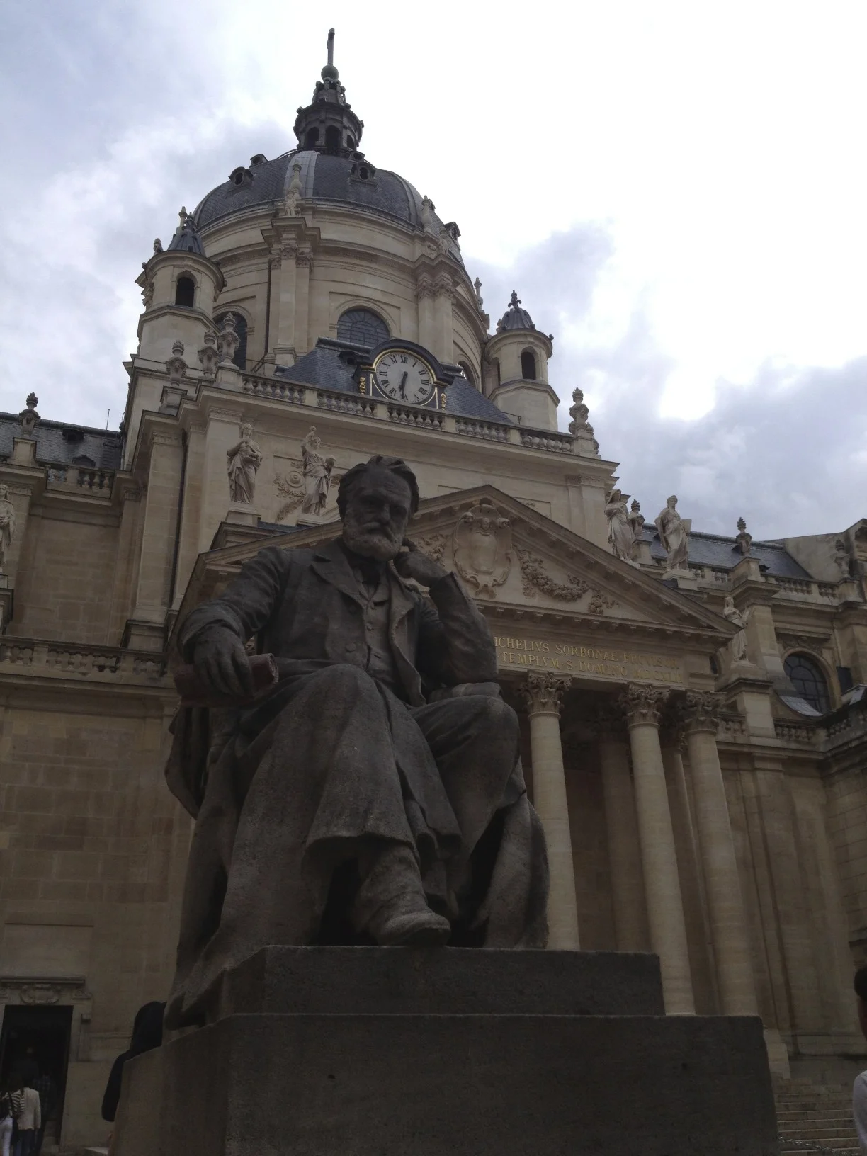 Outside the chapel at La Sorbonne.