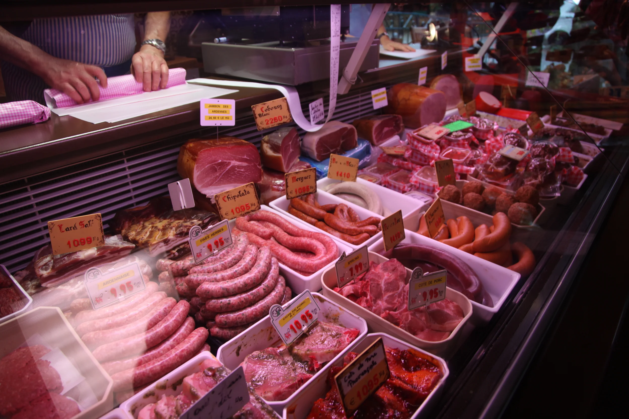 Mmmmmm…meat. (At Han-sur-Lesse, Belgium.)