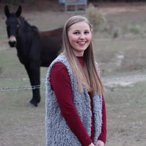 Abi Gossett (2018) - University of Alabama, majoring in Kinesiology (class of 2021). Daughter of Robert and Susan Gossett. Her father served at TACLET South and retired with 20 years of service.