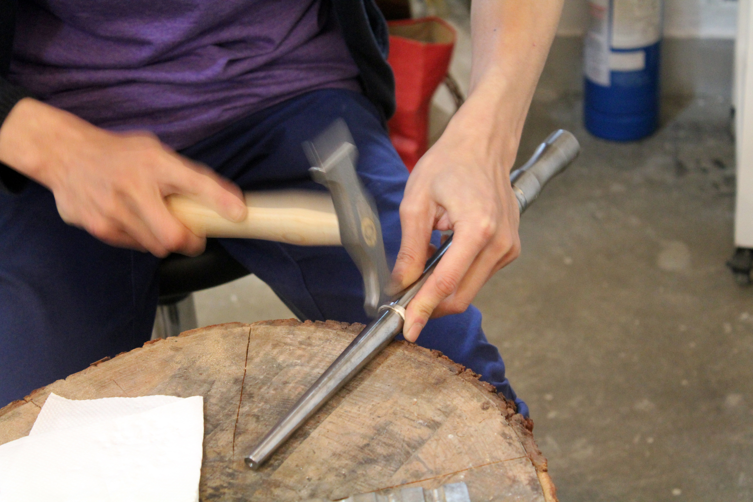 Hugo was demonstrating hammer texture on the ring.