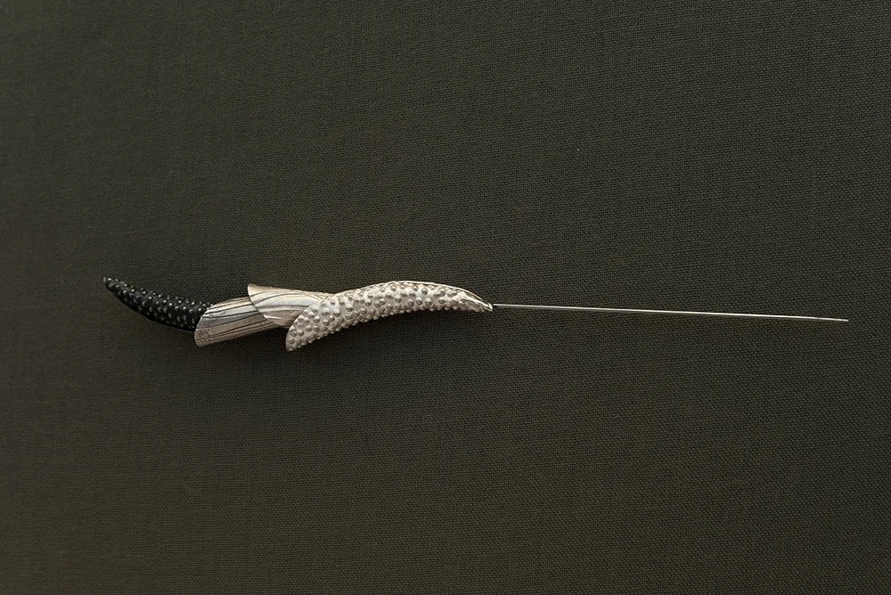BROOCH-03.jpg