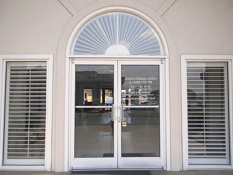 Foyer Entrance - Acacia First Care Dermatology Serving Lawrenceburg TN, Pulaski TN,  Waynesboro TN - by Dermatologist Robert Chen.jpg