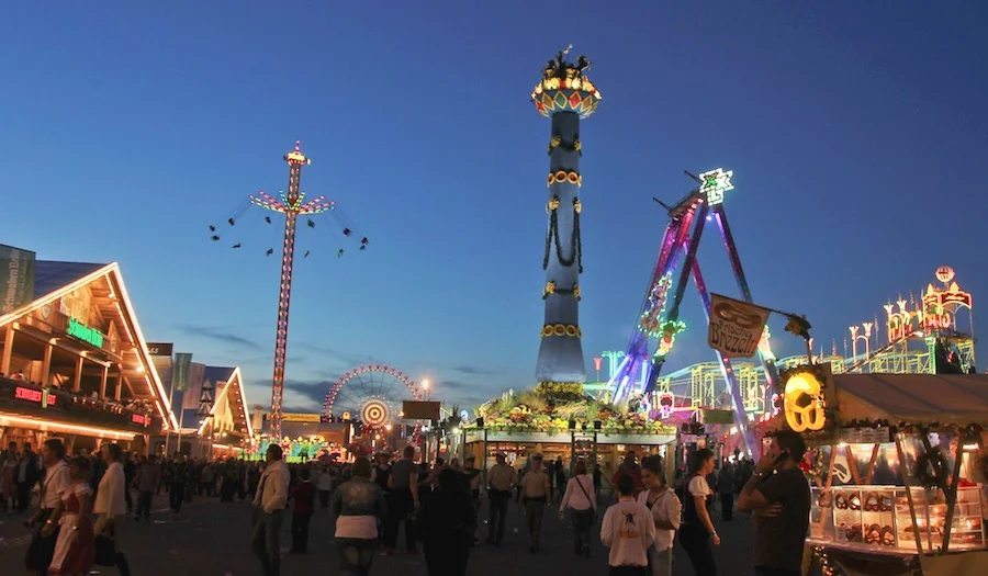 How to Survive Oktoberfest in Stuttgart—Cannstatter Volksfest 