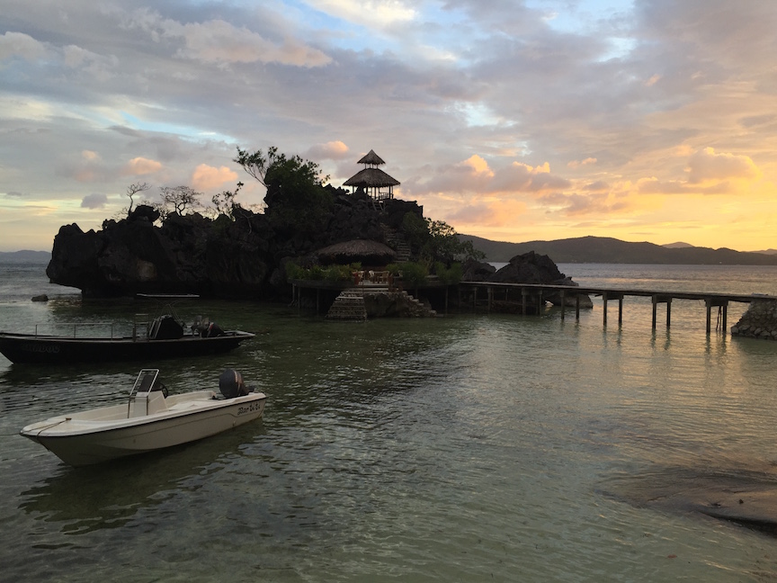 The bar at Sangat Island Dive Resort