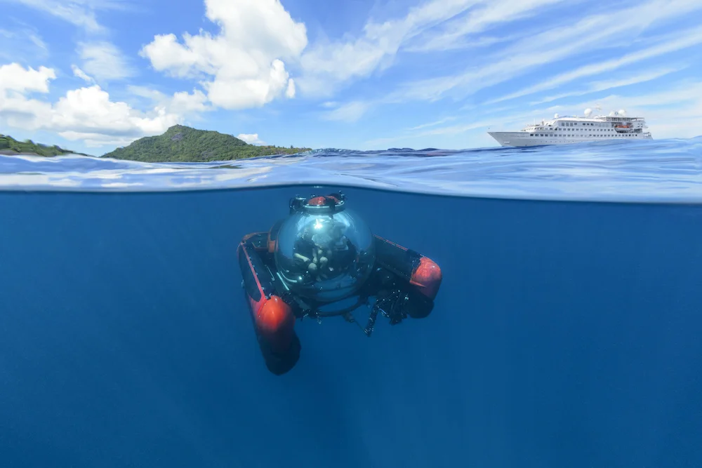 Sexy Submarine Ride in VR Will Make You Feel Like a Bond Villain 