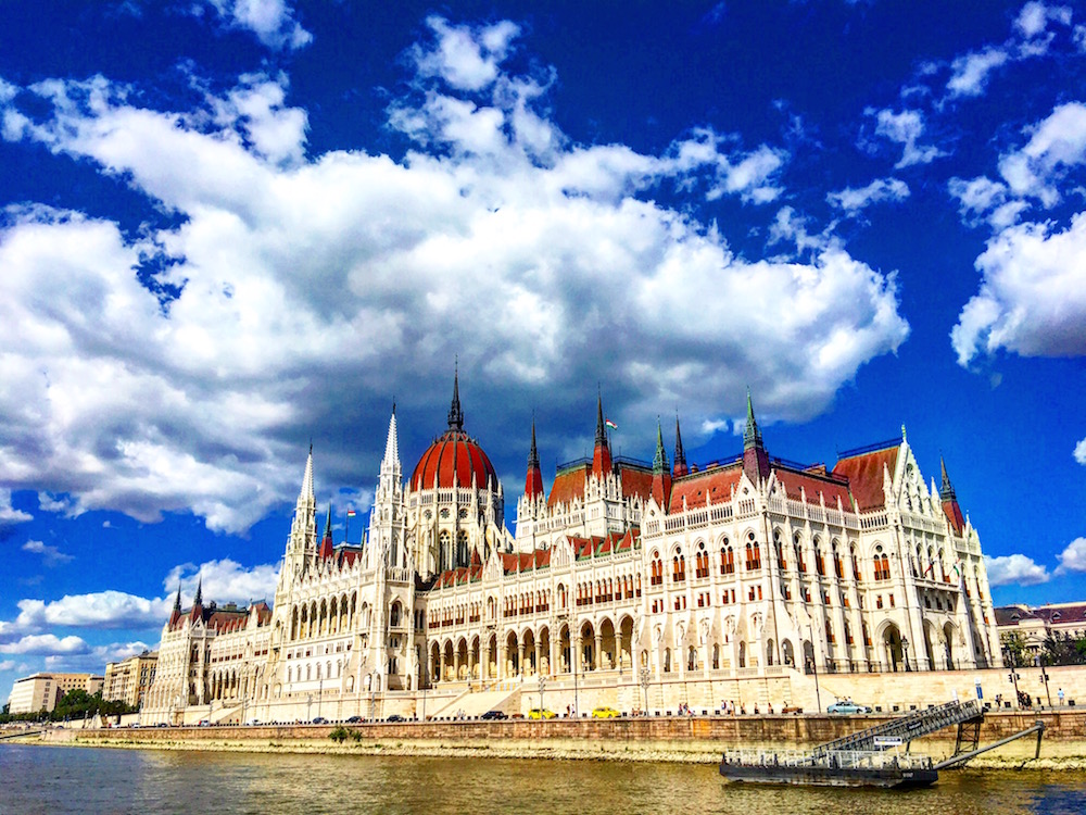 One of Sabrina's stops this summer was in Budapest, Hungry, where she explored the Hungarian Parliament building and snapped this stellar pic. 🙌