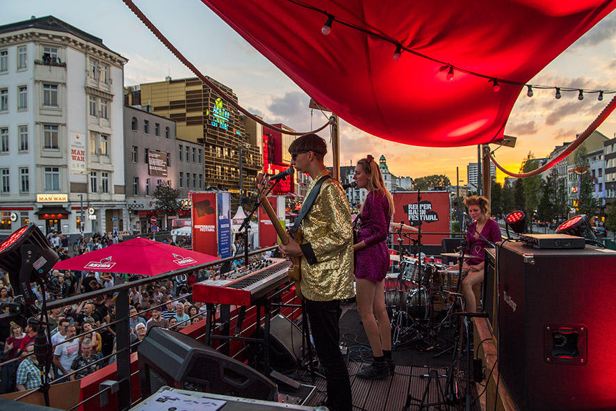  Atmo at Spielbudenplatz in the St. Pauli District. Image courtesy of Florian Trykowski. 