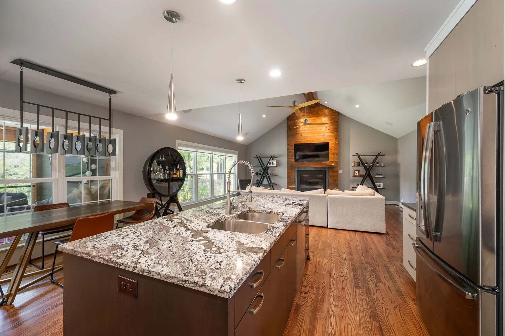 12-web-or-mls-Spruce Ln 108-FCP-12.jpg