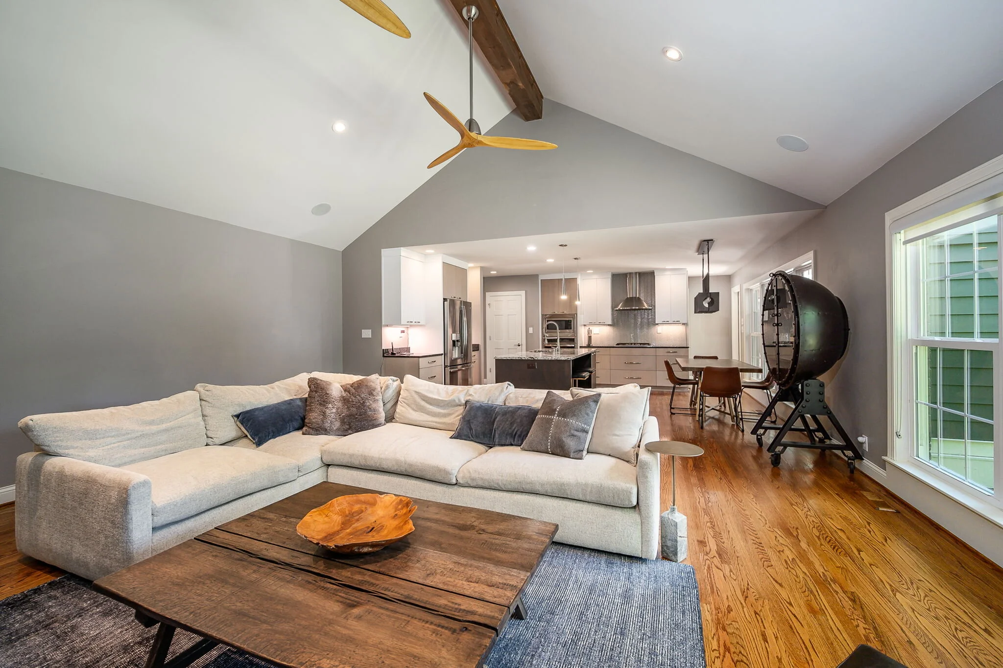 18-web-or-mls-Spruce Ln 108-FCP-18.jpg