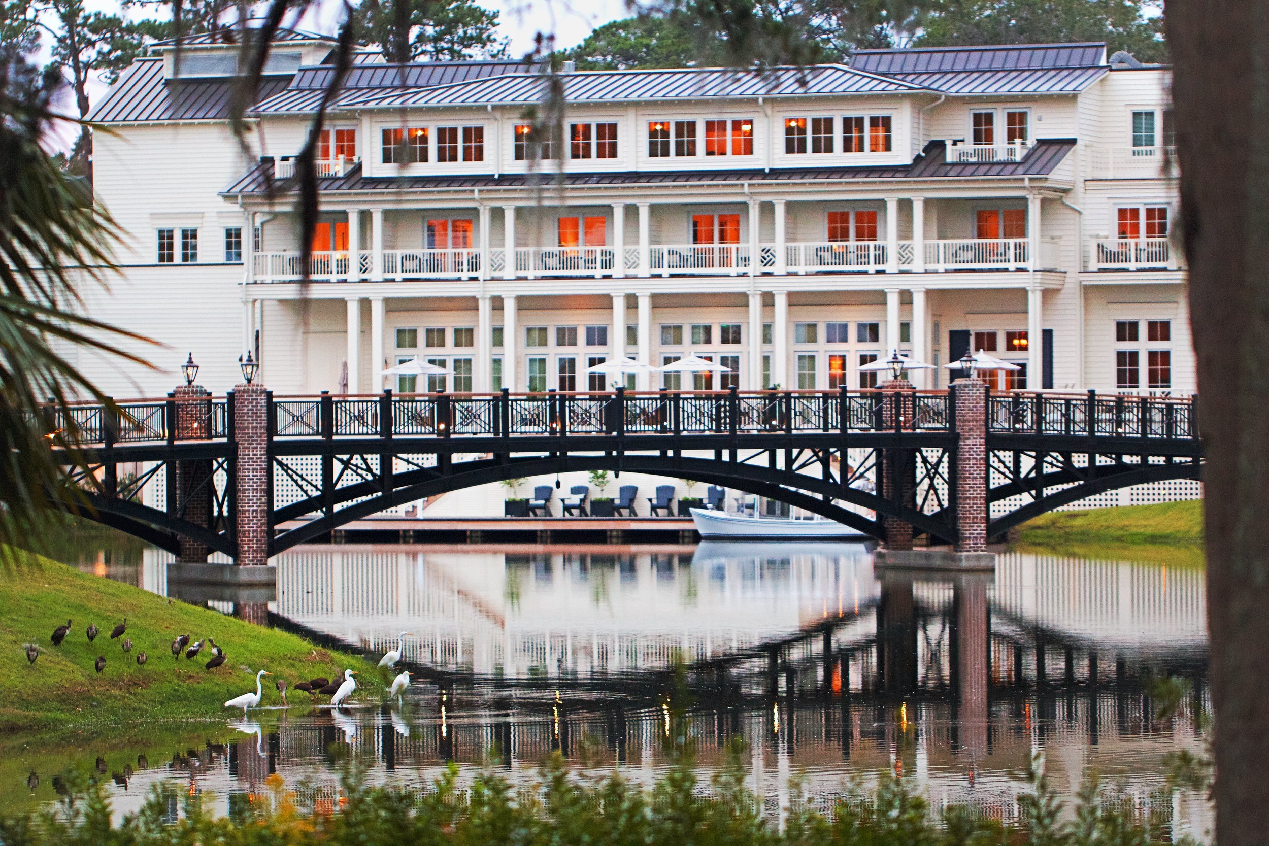 A look through the lagoon at the Inn & Reception