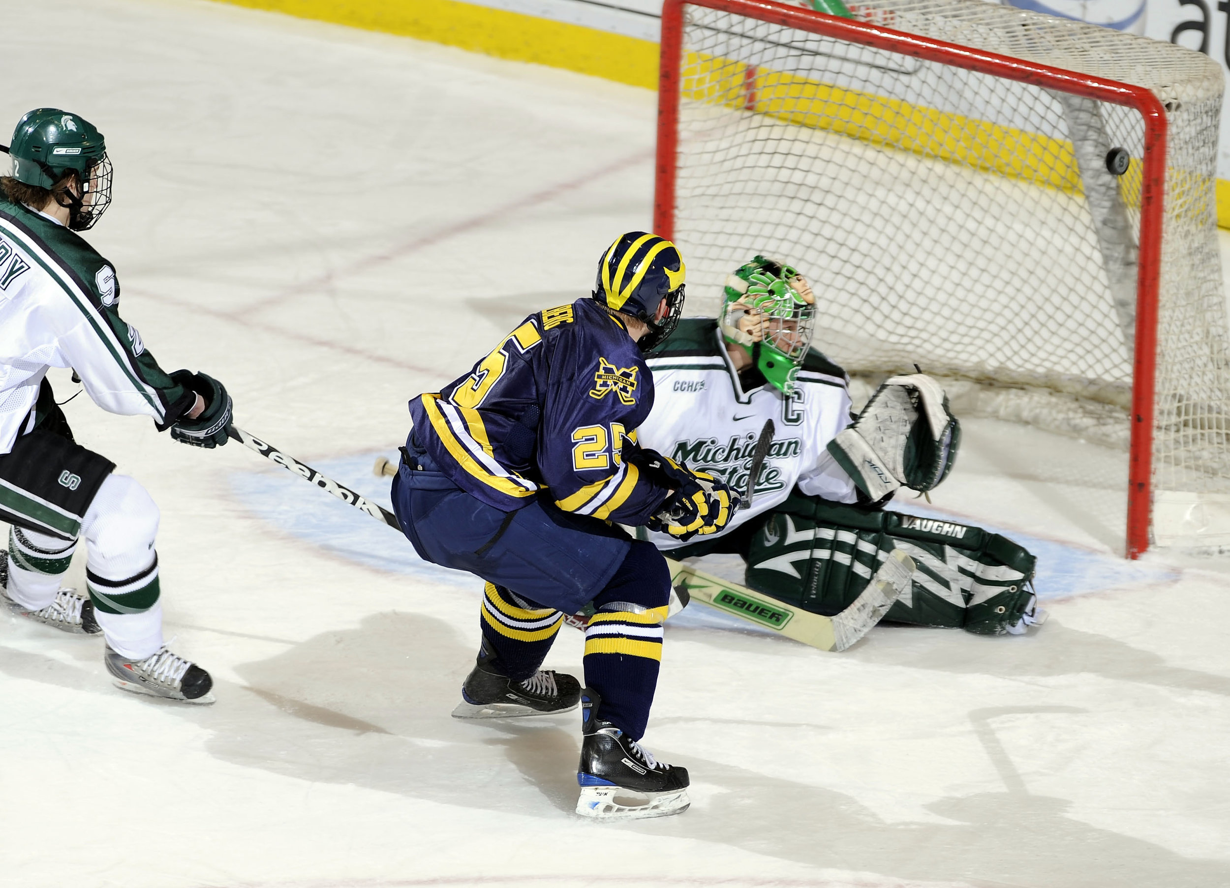 2009-0123-ad-hockey185.JPG