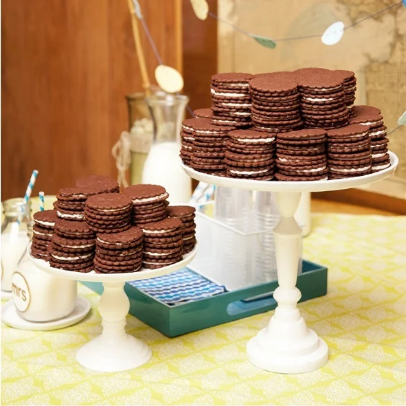 Oreos &amp; Milk Cookie Bar for Madie &amp; Alex's Wedding!