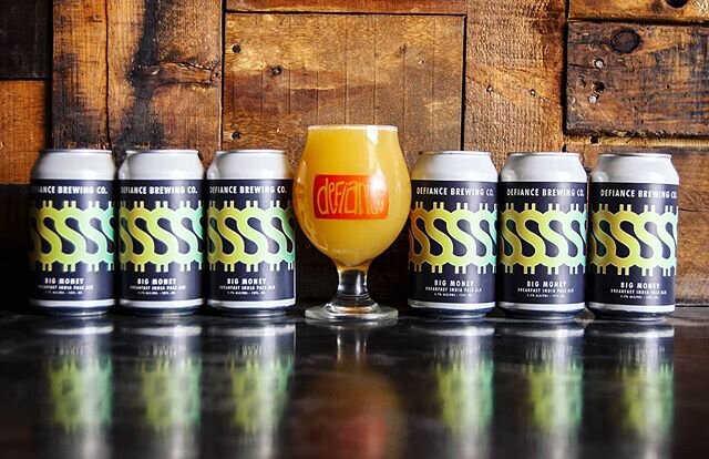 🍊BIG MONEY🍊
&bull;
We blew through our last run of Big Money.. so we decided to make some more!
&bull;
4 packs and cases available for purchase NOW online or by calling 785-301-2337. Pick up hours are Wed-Sat 4-6pm.
&bull;
Thank you guys for contin