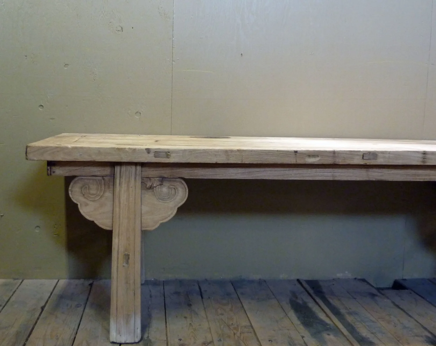 cloud wing bench left.jpg