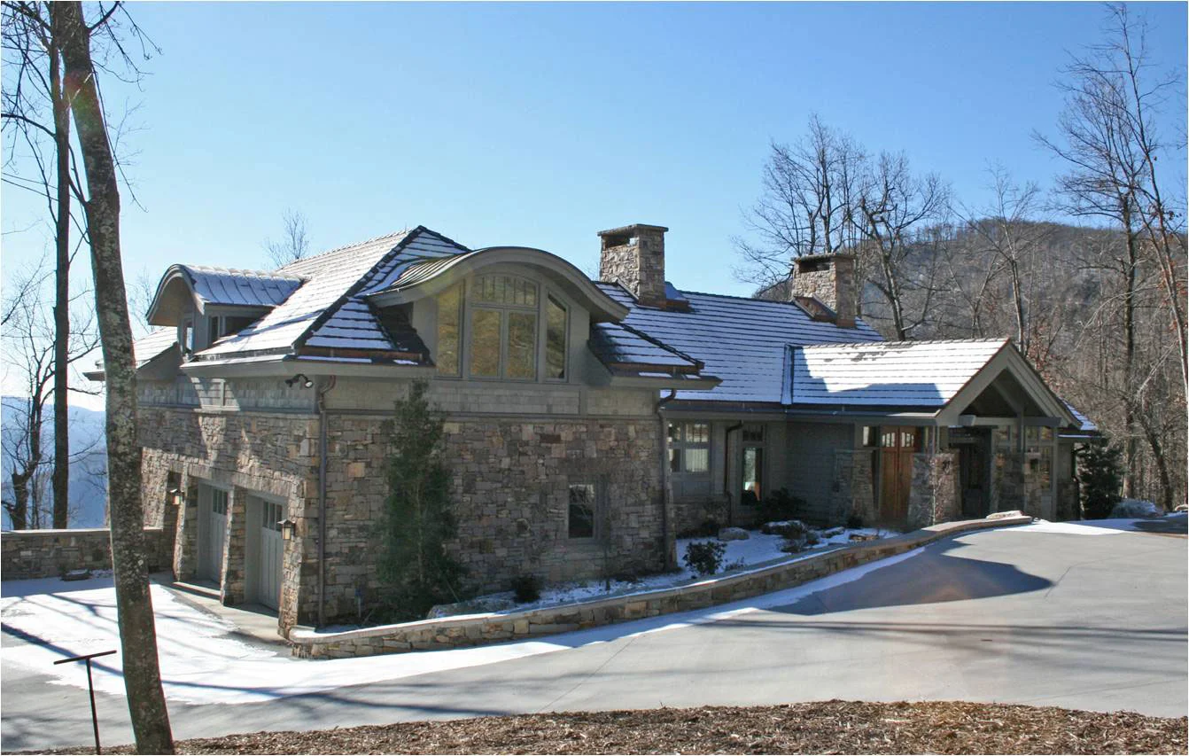 2--Mountain-Lodge-Ext.jpg
