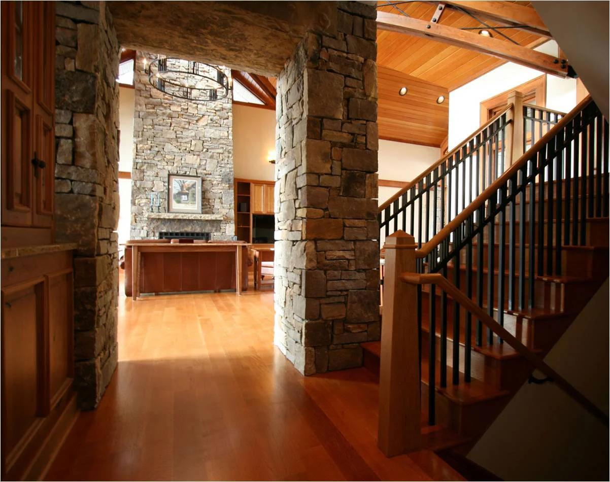 15--Mountain-Lodge-Ext.jpg