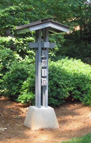 FOXCROFT ENTRY - LANTERN