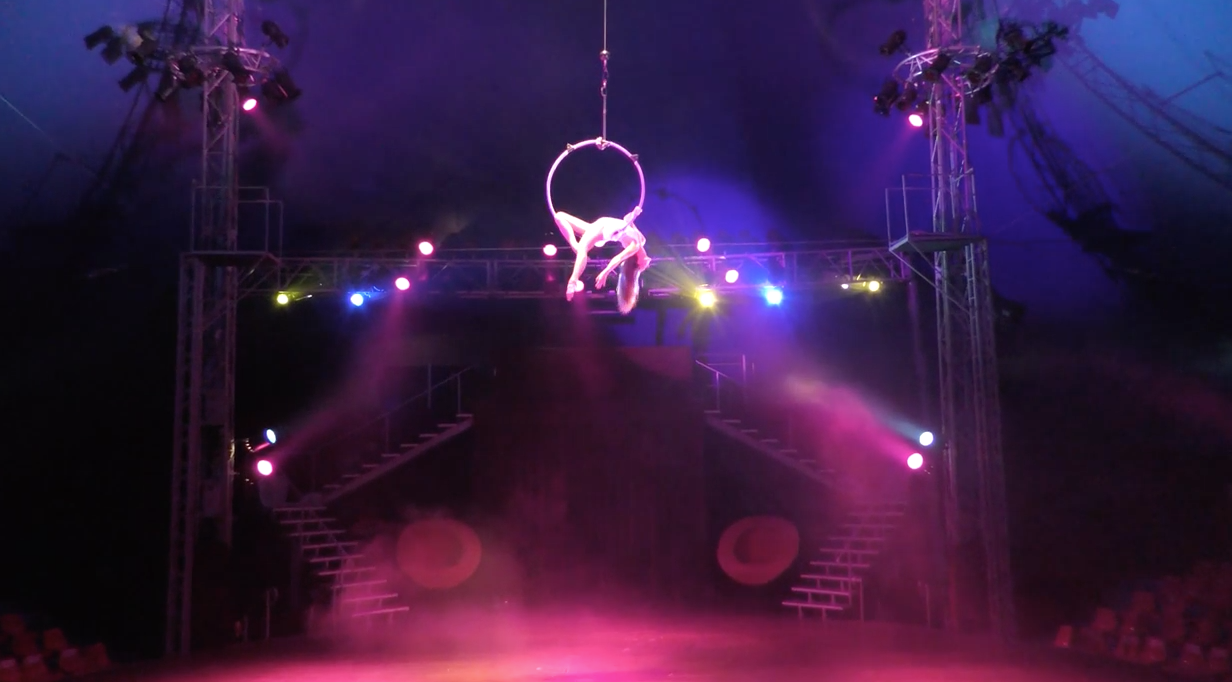 luftring, aerial hoop, luftakrobatin, aerial artist, aerialist berlin, luftartistin,