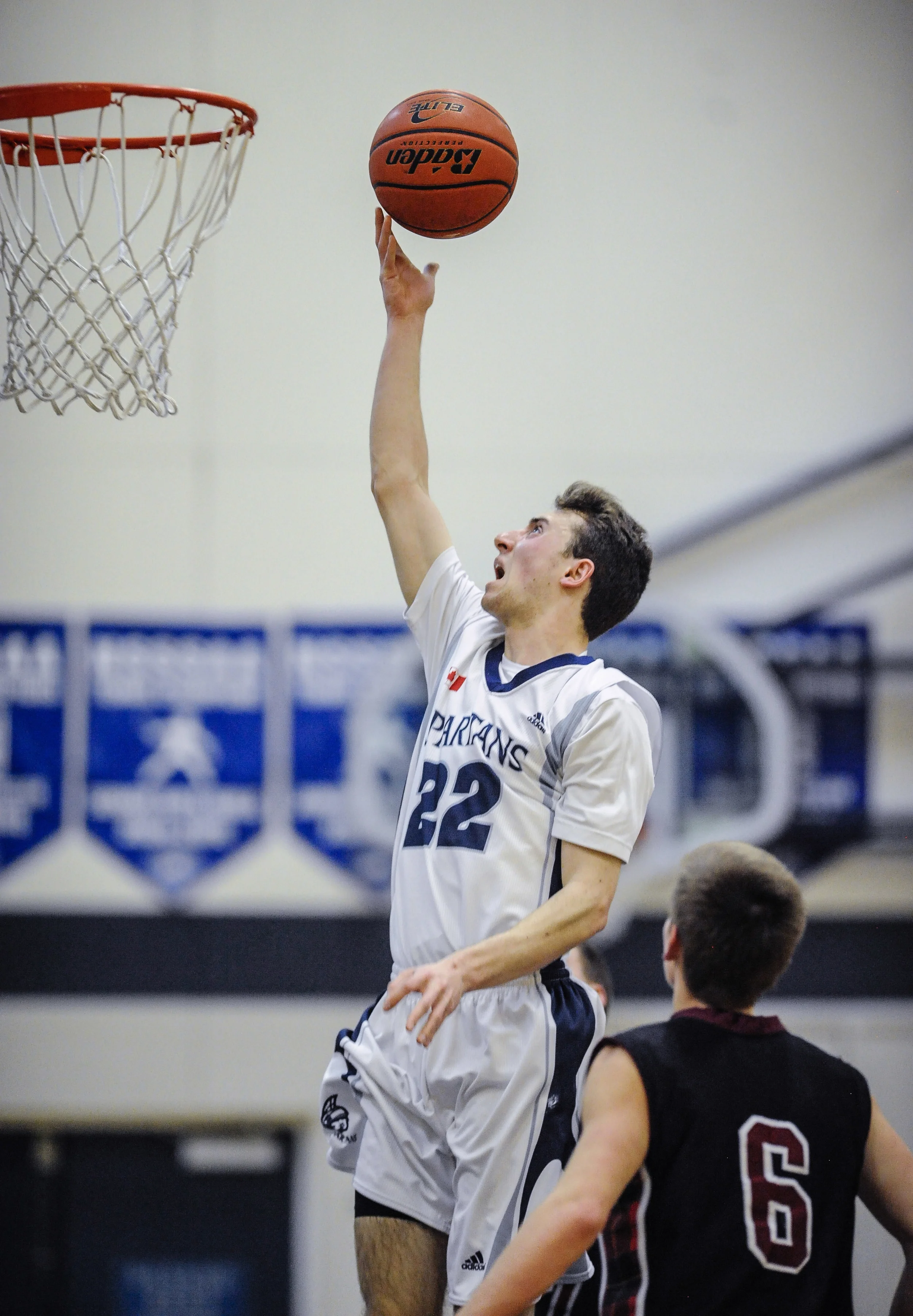BRAEDEN FITZPATRICK DRIVES TO THE HOOP AGAINST WEST VAN IN OPENING ROUND OF HOW SOUND CHAMPIONSHIP