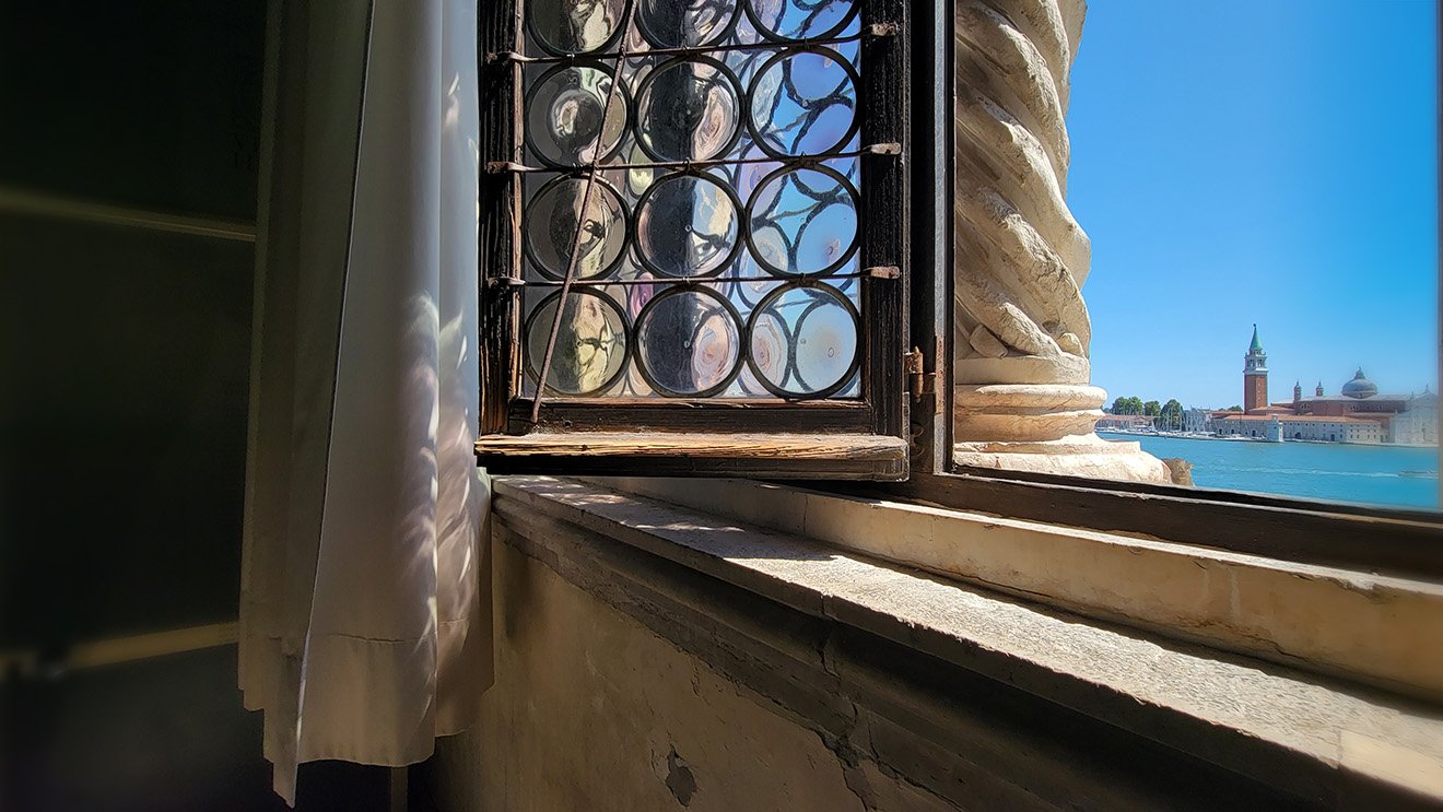 Window view from Doges palace@0.33x.jpg