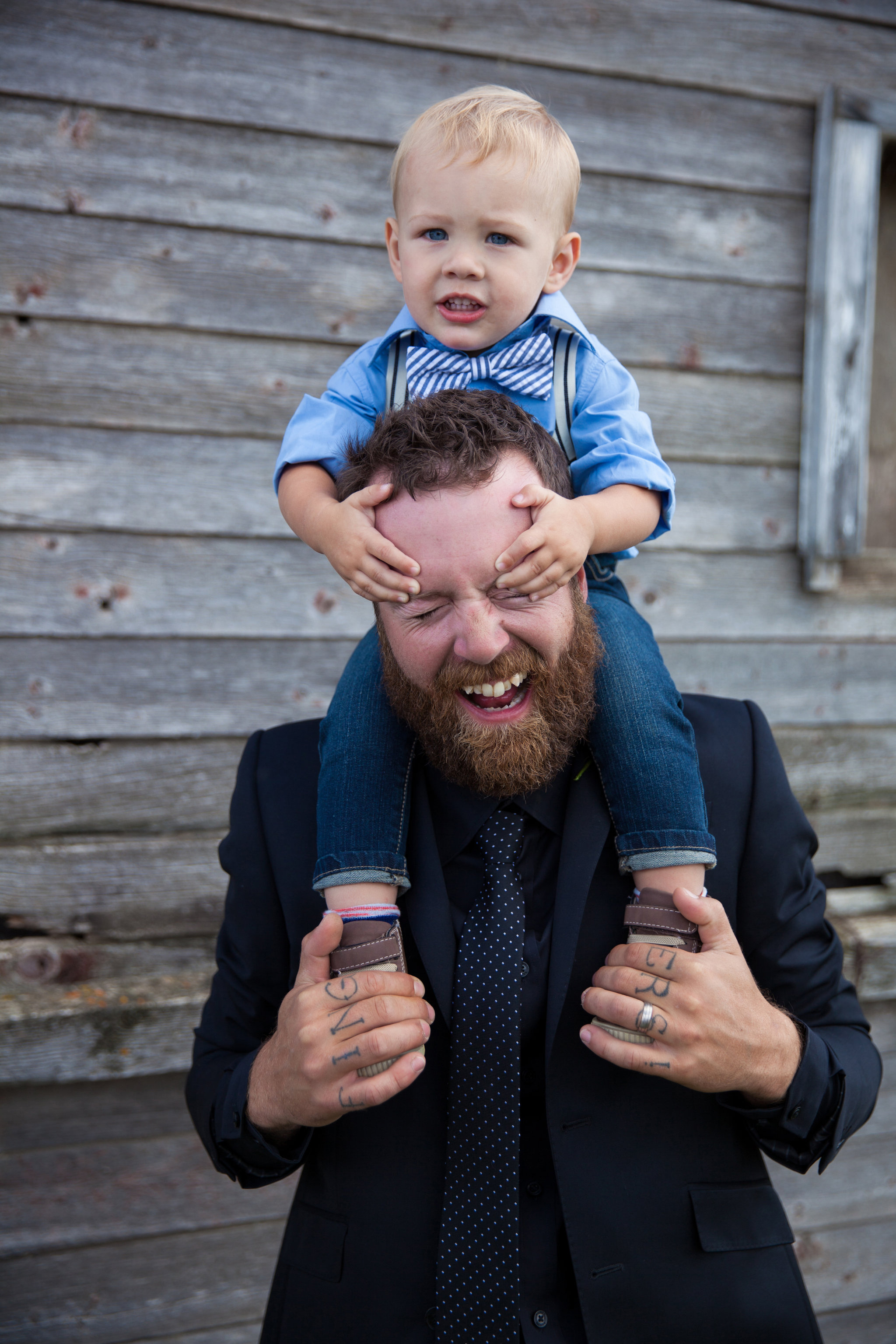Medicine Hat Photography, Medicine Hat Photographer, Backyard Wedding, Alberta Wedding, Saskatchewan Wedding, Lethbridge Wedding Photographer, DIY Wedding, Emotional Wedding Photography
