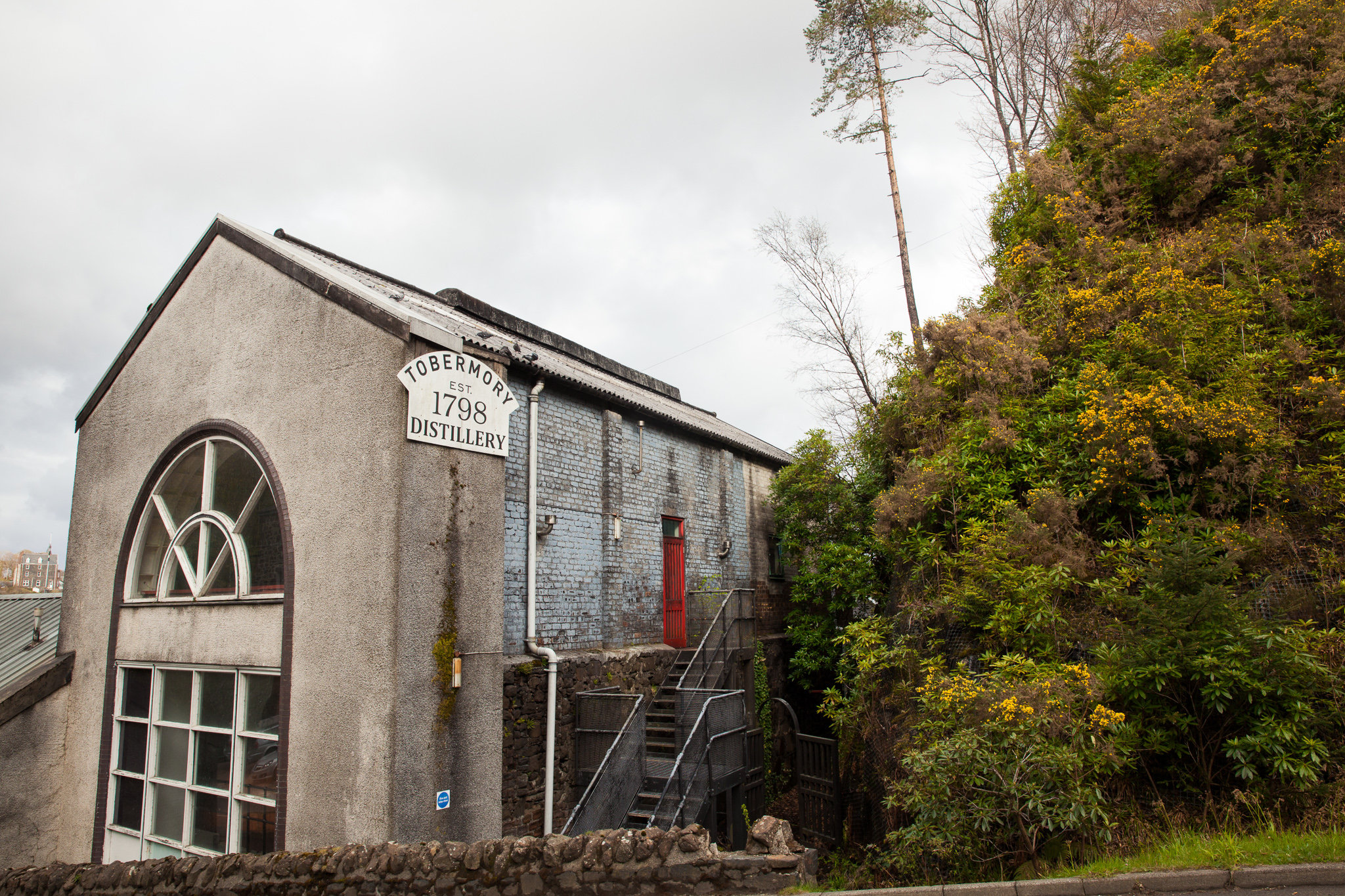 The Tobermory Distillery, seen as you enter the town.