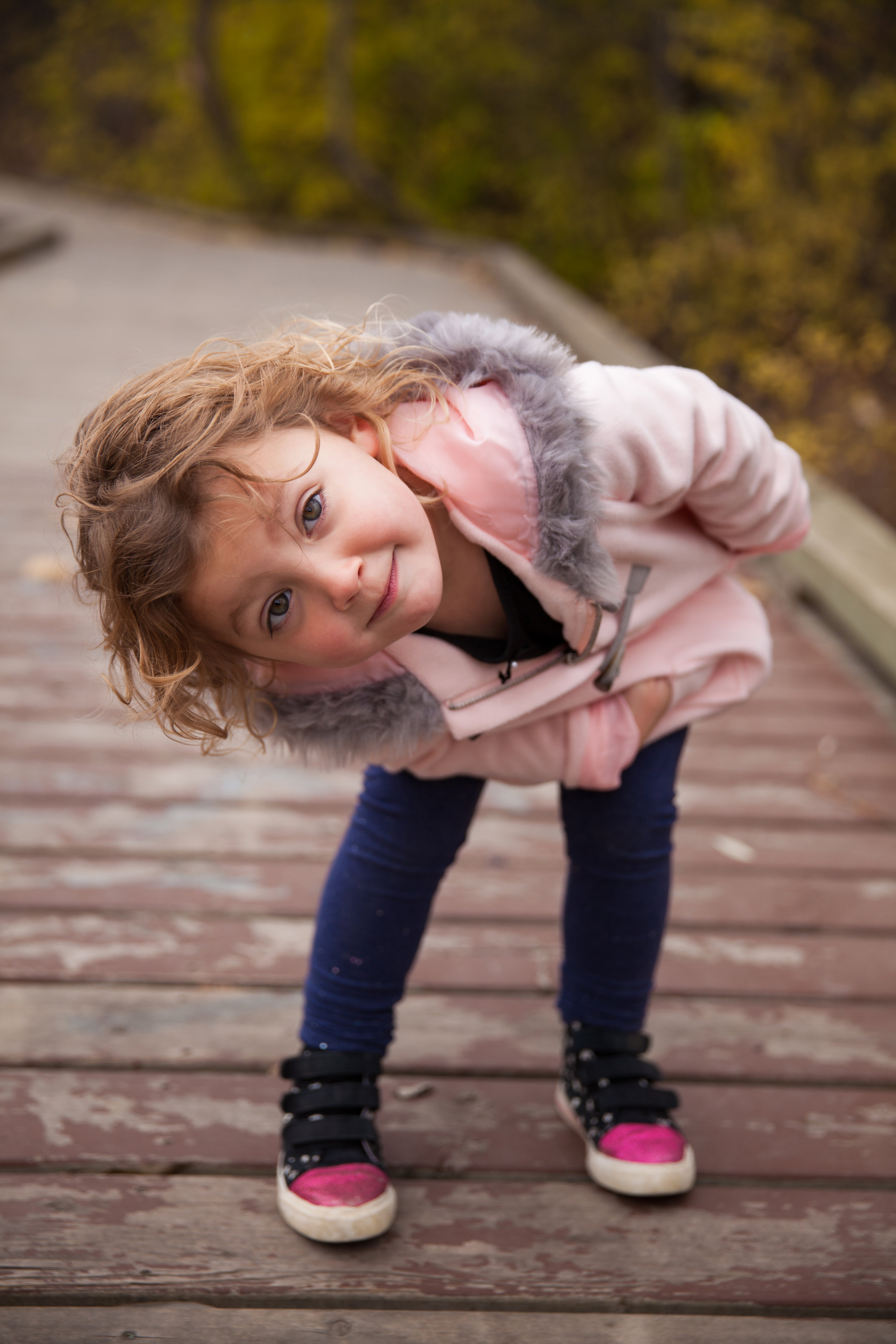 Medicine Hat Photographer, Fall Mini Sessions, Medicine Hat Mini Sessions, Fall Photos, Family Photos, Canadian Photographer, Chasing Autumn Photography, Medicine Hat Family Photographer