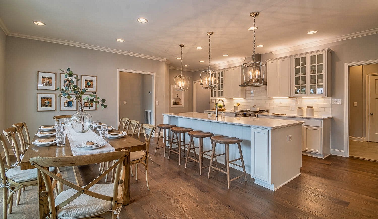 Wide home kitchen center island and four stools