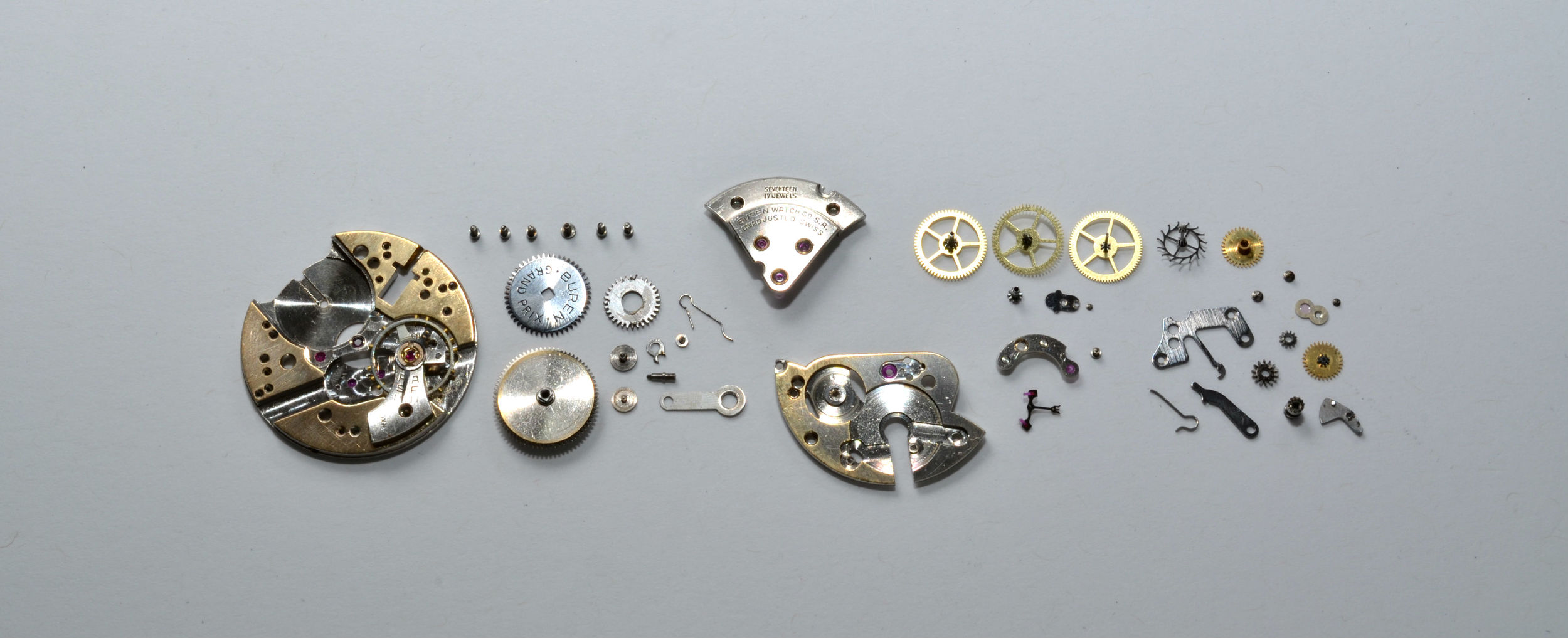 The Buren 481 disassembled.