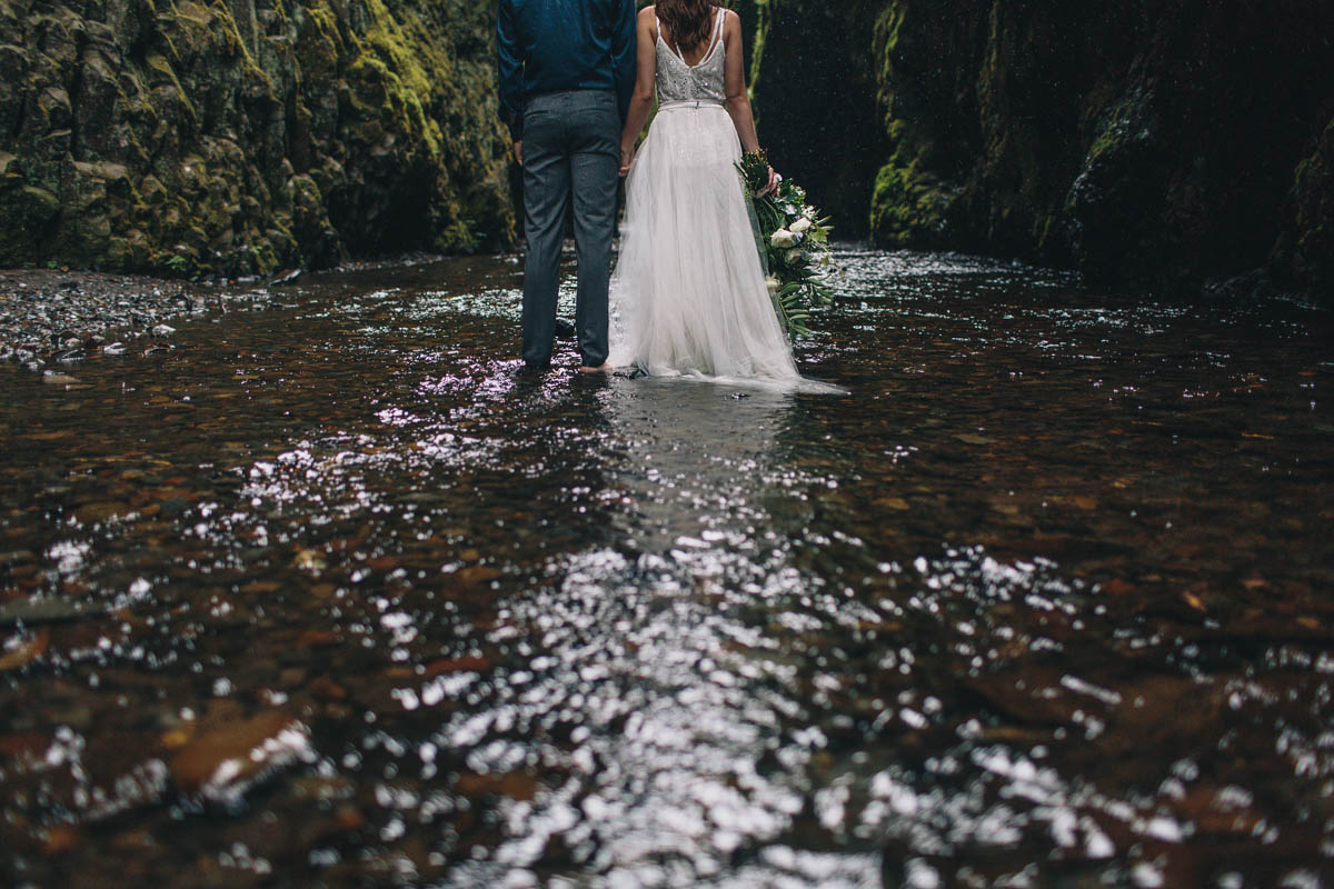 jess-hunter-photographer-oregon-elopement-25.jpg