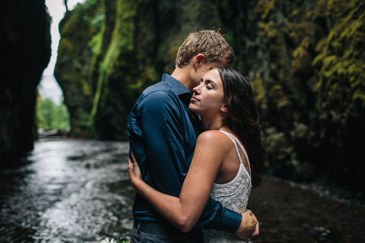 Jess Hunter Photography, Oregon coast elopement photographer, Oregon elopement idea, Colmbia River Gorge wedding and elopement photographer, Seattle and Pacific Northwest elopement photographer, small intimate forest wedding in Oregon, riverside wedding ceremony, Portland oregon wedding photographer, artistic wedding photography in the Pacific Northwest, Northwest inspired wedding, BHLDN wedding dress, wild bouquet