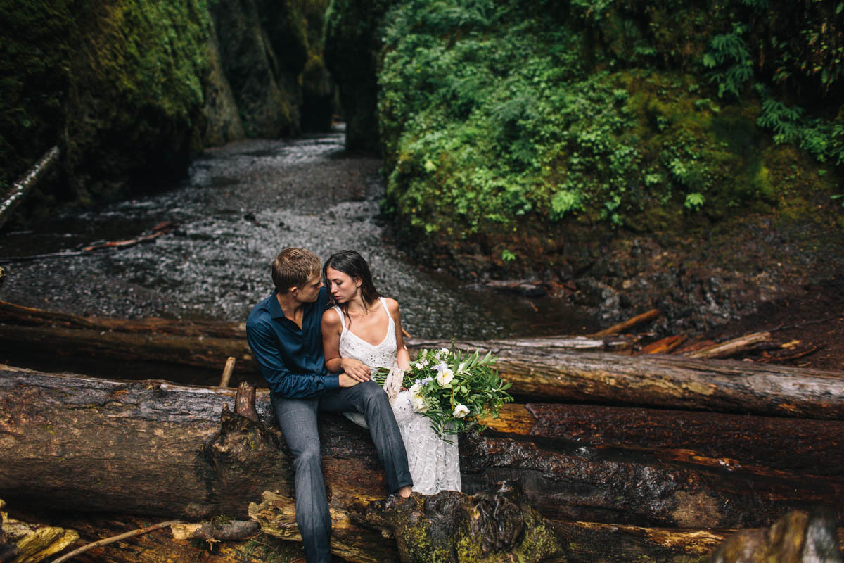 Jess Hunter Photography, Oregon coast elopement photographer, Oregon elopement idea, Colmbia River Gorge wedding and elopement photographer, Seattle and Pacific Northwest elopement photographer, small intimate forest wedding in Oregon, riverside wedding ceremony, Portland oregon wedding photographer, artistic wedding photography in the Pacific Northwest, Northwest inspired wedding, BHLDN wedding dress, wild bouquet