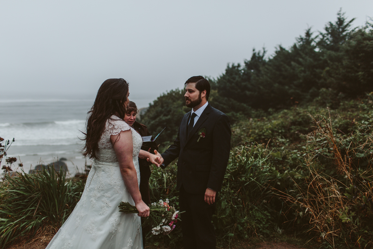 Cannon Beach, Oregon coast elopement photographed by Jess Hunter, Pacific Northwest elopement photographer, places to elope in Oregon, elopement locations, Ecola Sate Park in Oregon, Portland wedding photographer, Jessica L. Hunter, Seattle wedding photographer, natural elopement idea, nature wedding, forest wedding, intimate forest wedding photographer, Pacific Northwest mountain elopement