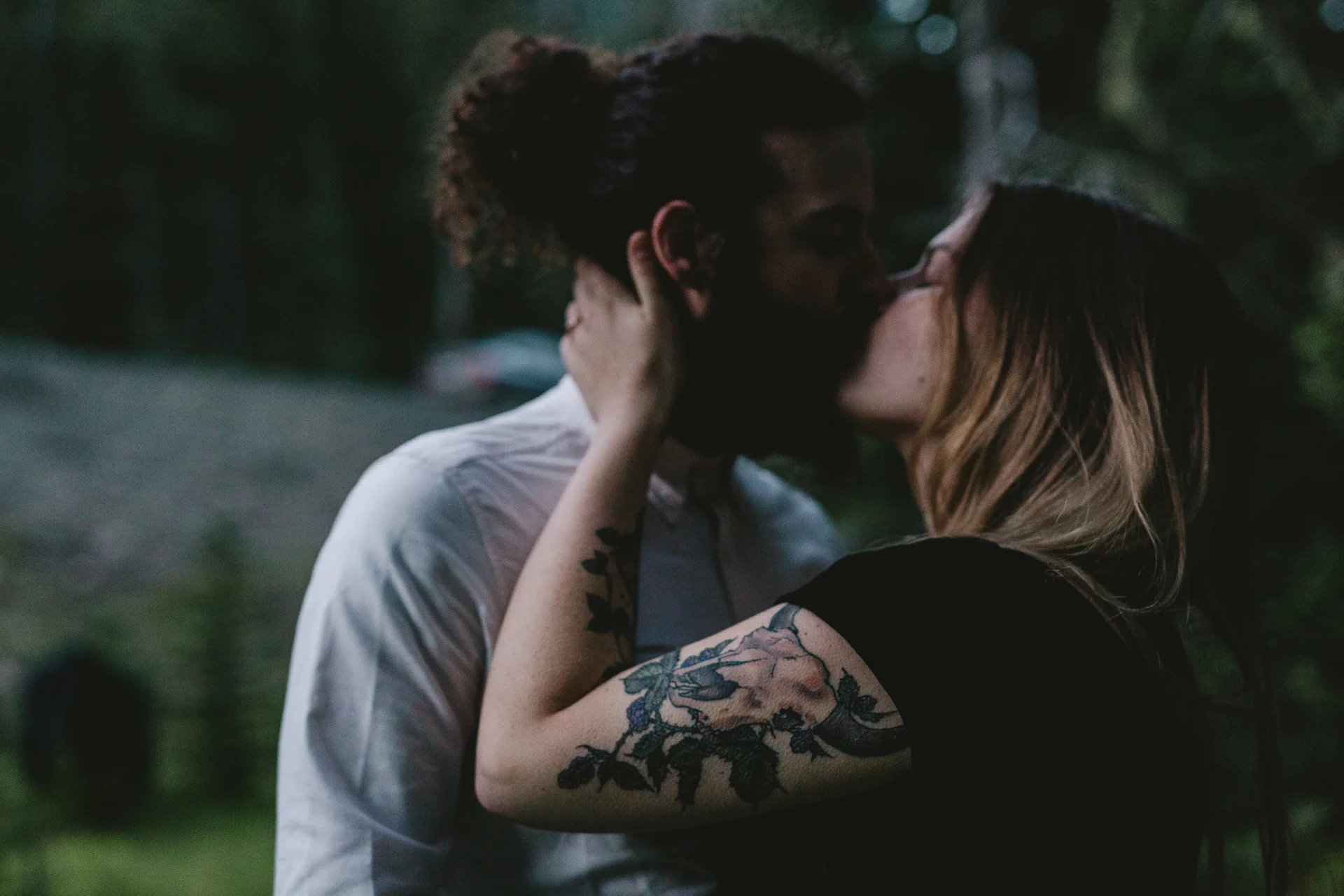 photography by Jess Hunter, pacific northwest mountain engagement photos, artistic wedding photography, Seattle elopement and wedding photographer, Portland elopement photographer, destination elopement in Washington state