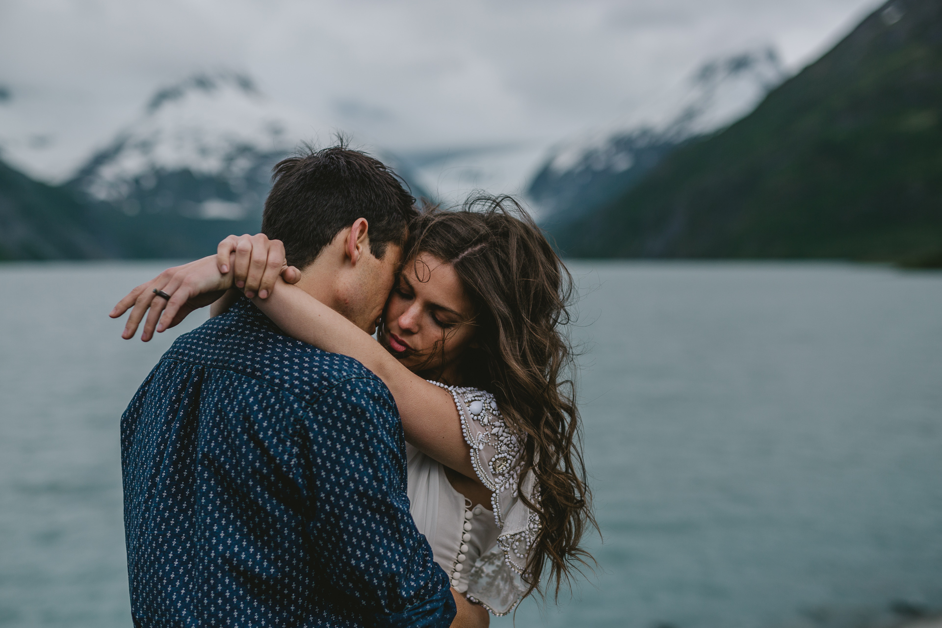 jess-hunter-photographer-alaska-destination-elopement-5891.jpg