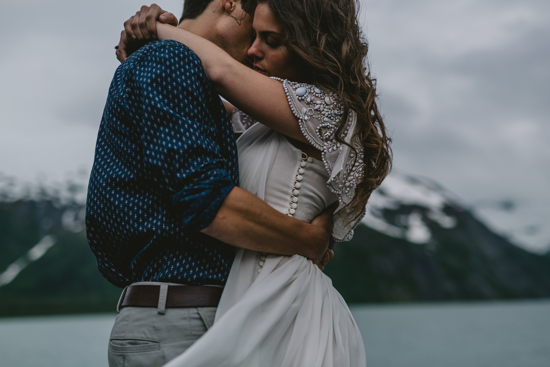 jess-hunter-photographer-alaska-destination-elopement-5910.jpg