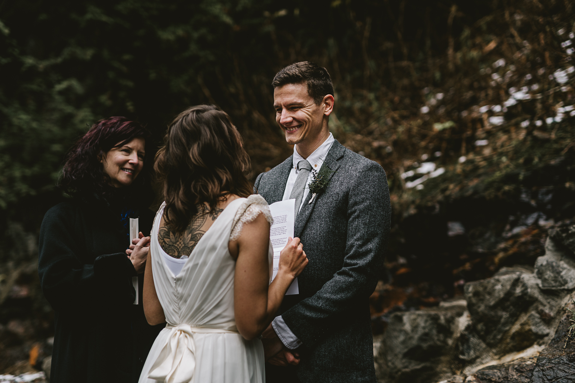 jess-hunter-seattle-mountain-forest-elopement-1968.jpg