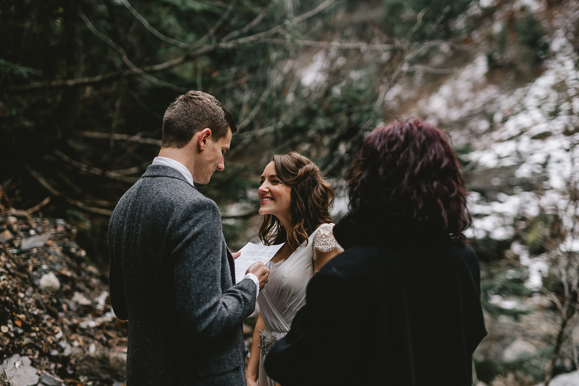 jess-hunter-seattle-mountain-forest-elopement-2009.jpg