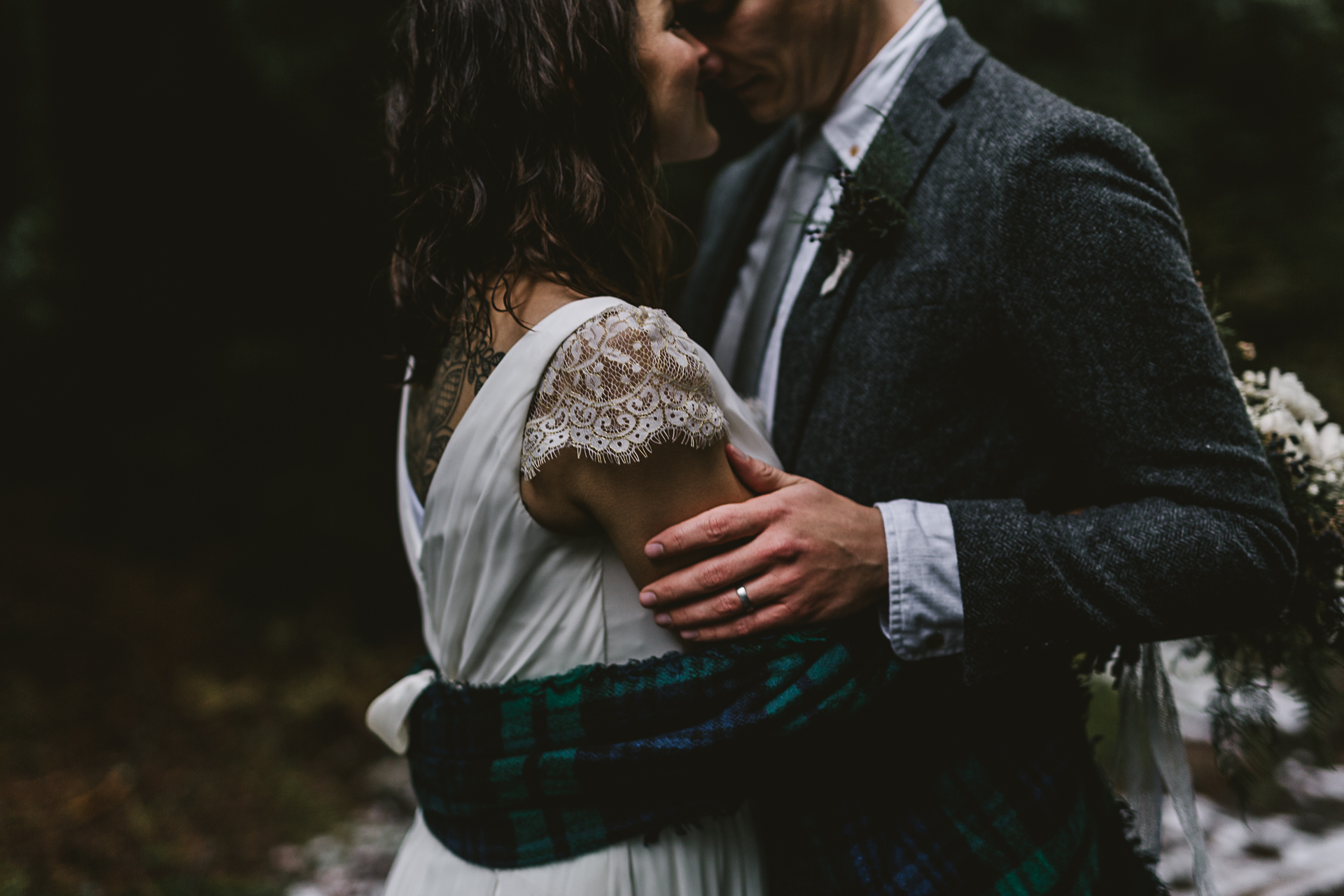 jess-hunter-seattle-mountain-forest-elopement-2255.jpg