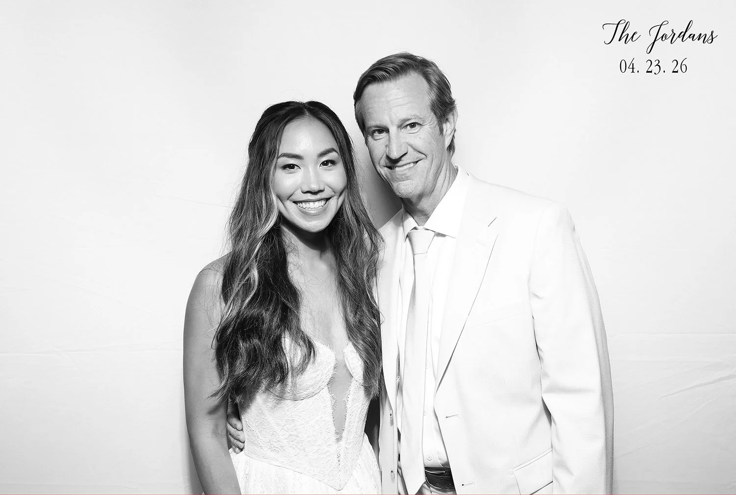 glam photo booth paliku gardens.jpg