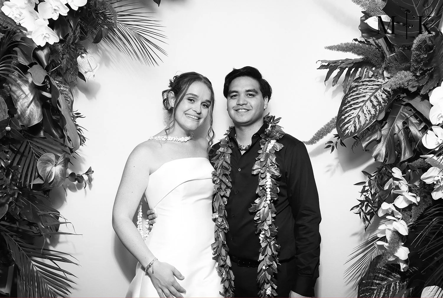 glam photobooth wedding reception.jpg