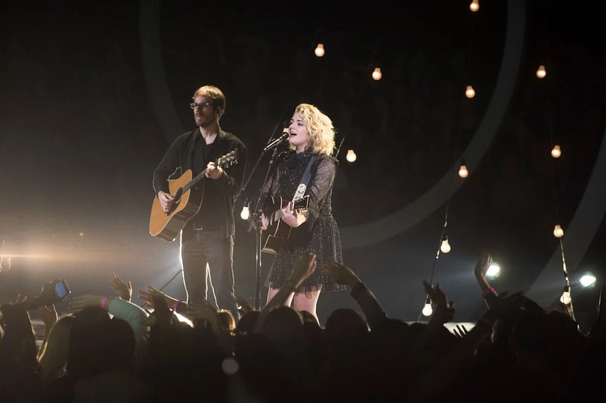 maddie-poppe-performs-acoustic-version-of-going-going-gone-at-rdmas2-07.jpg