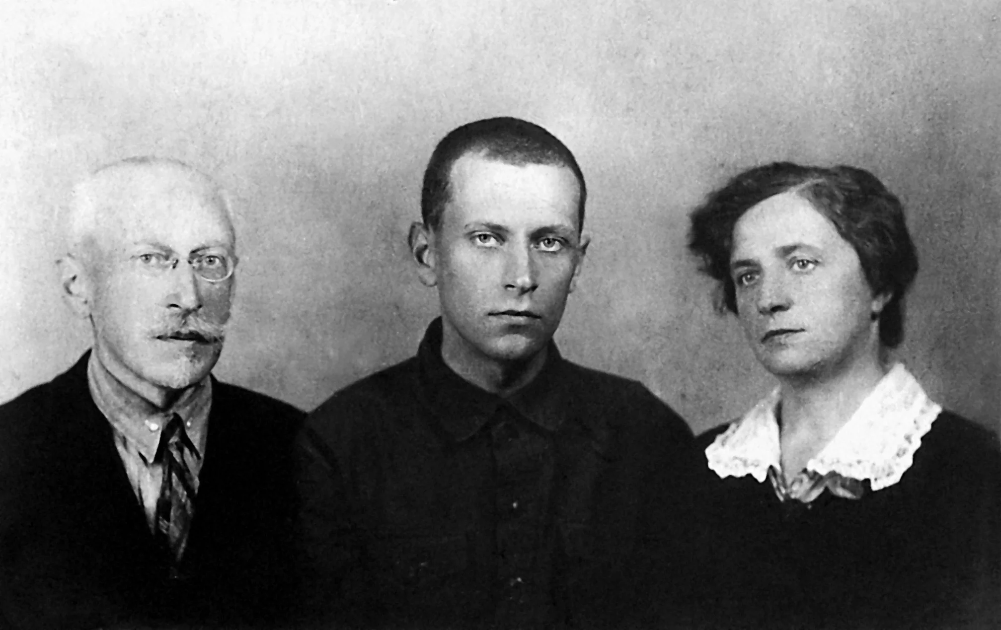 solovkiSemeinoiefoto1929.jpeg